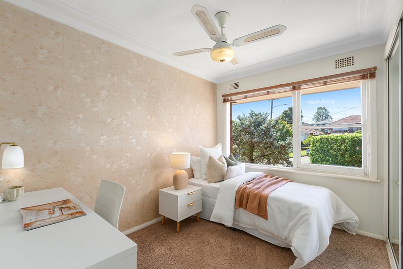 Photo - 7 Stern Place, Roselands NSW 2196 - Image 7
