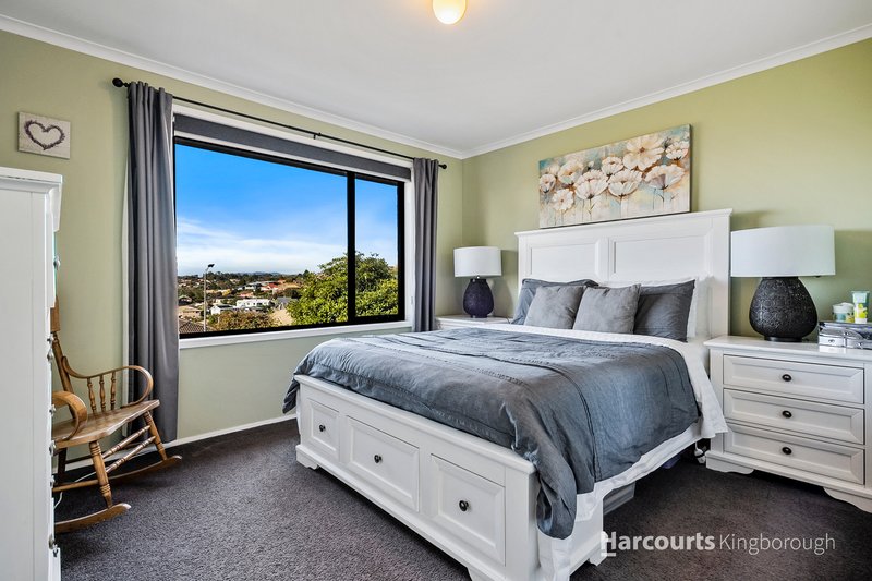 Photo - 7 Stirling Avenue, Blackmans Bay TAS 7052 - Image 10