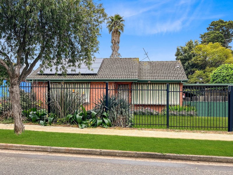 7 Stirling Street, Northfield SA 5085