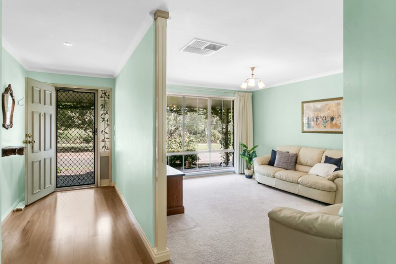 Photo - 7 Stonebridge Drive, Aberfoyle Park SA 5159 - Image 2