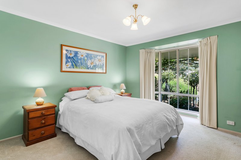 Photo - 7 Stonebridge Drive, Aberfoyle Park SA 5159 - Image 9