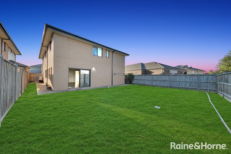 Photo - 7 Stoneleigh Circuit, Williams Landing VIC 3027 - Image 20