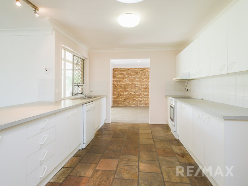 Photo - 7 Stonyfell Court, Varsity Lakes QLD 4227 - Image 7