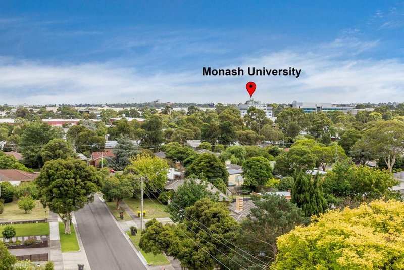 Photo - 7 Stradbroke Crescent, Mulgrave VIC 3170 - Image 6