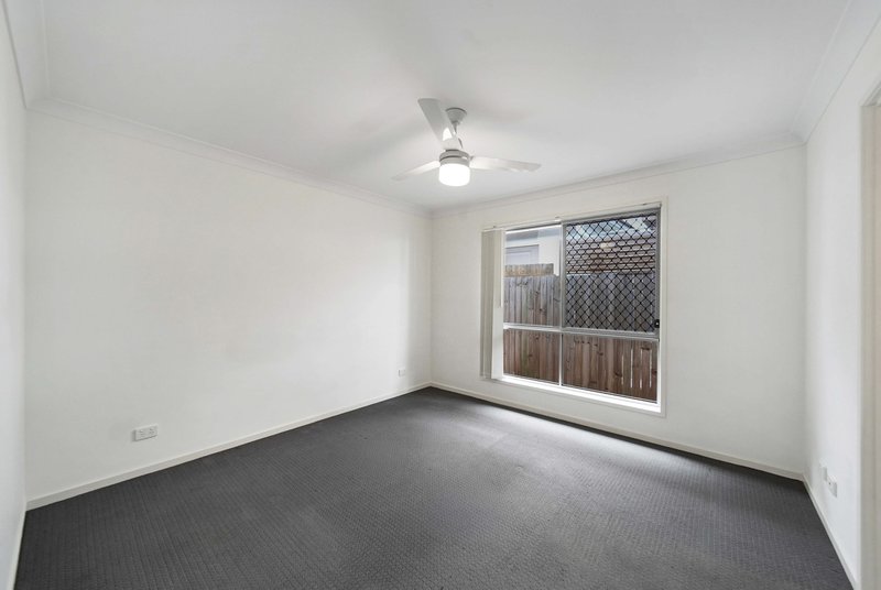 Photo - 7 Strata Circuit, Yarrabilba QLD 4207 - Image 15