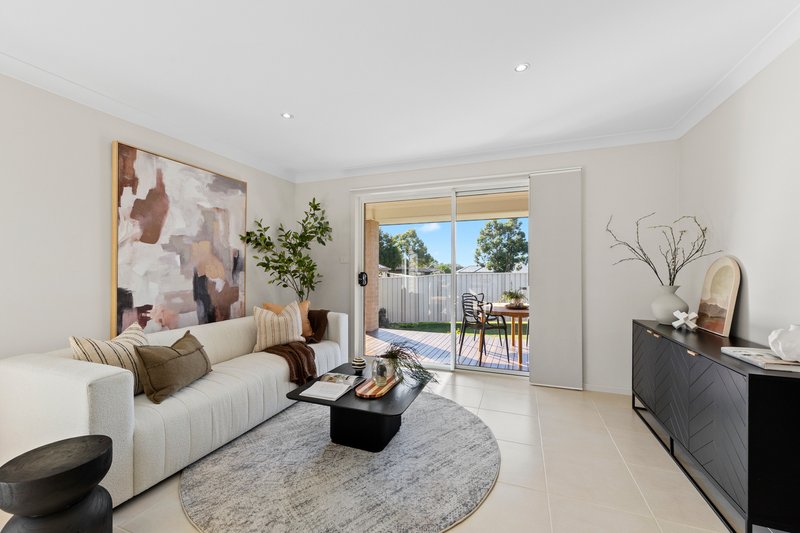 Photo - 7 Stringybark Close, Fletcher NSW 2287 - Image 4