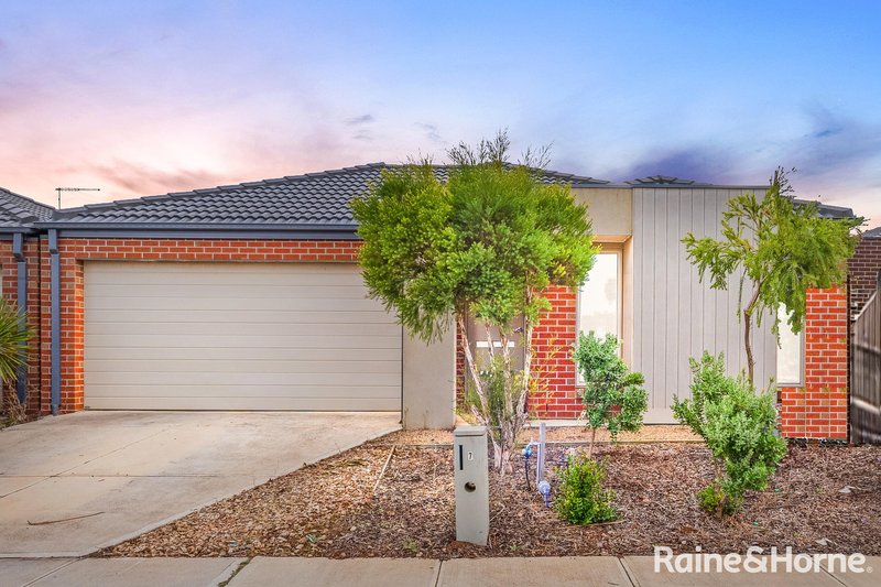 7 Studley Street, Weir Views VIC 3338