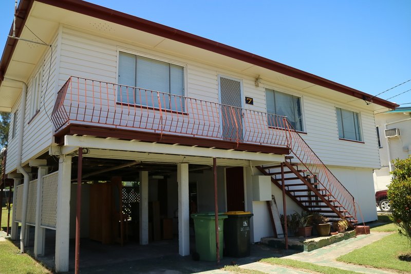 Photo - 7 Sturgeon St , Redcliffe QLD 4020 - Image 2