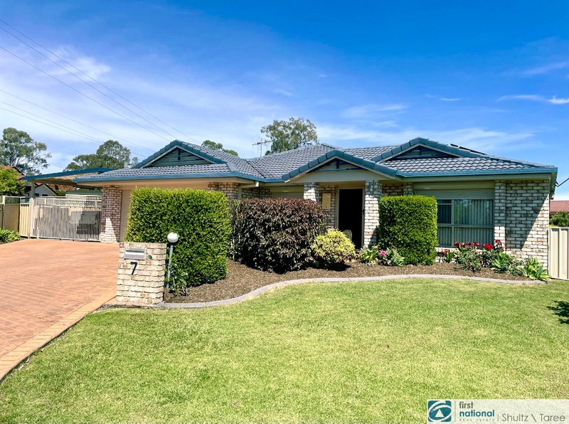 7 Sturt Place, Taree NSW 2430