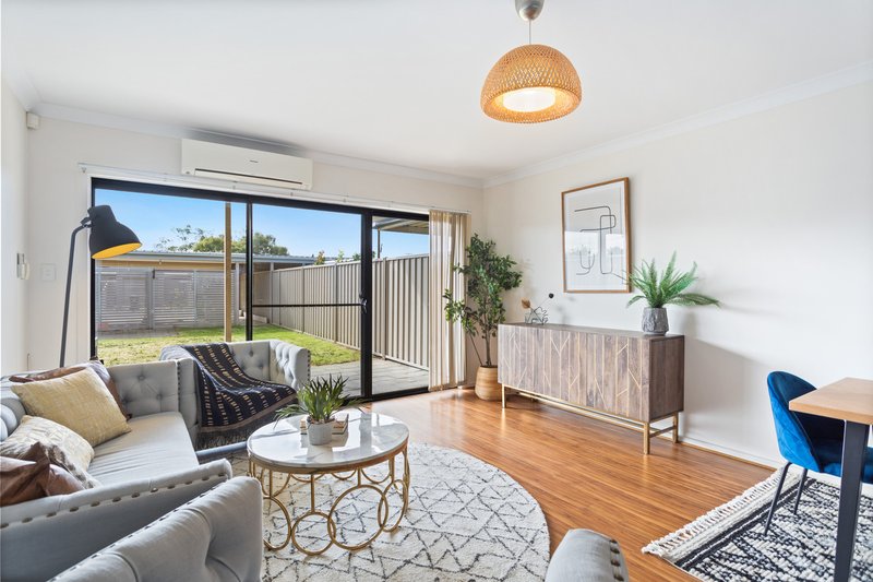 Photo - 7 Sturt Street, Mansfield Park SA 5012 - Image 6