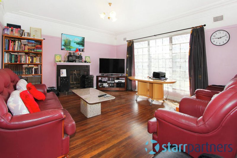 Photo - 7 Styles Place, Merrylands NSW 2160 - Image 2