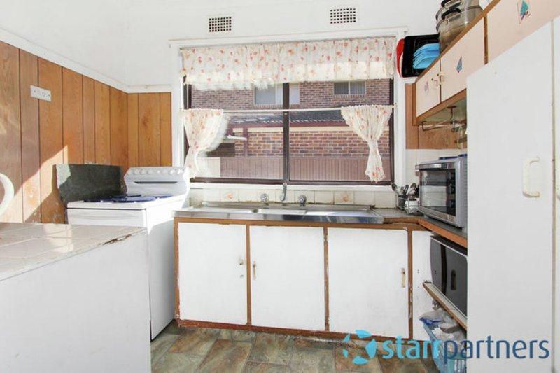 Photo - 7 Styles Place, Merrylands NSW 2160 - Image 4