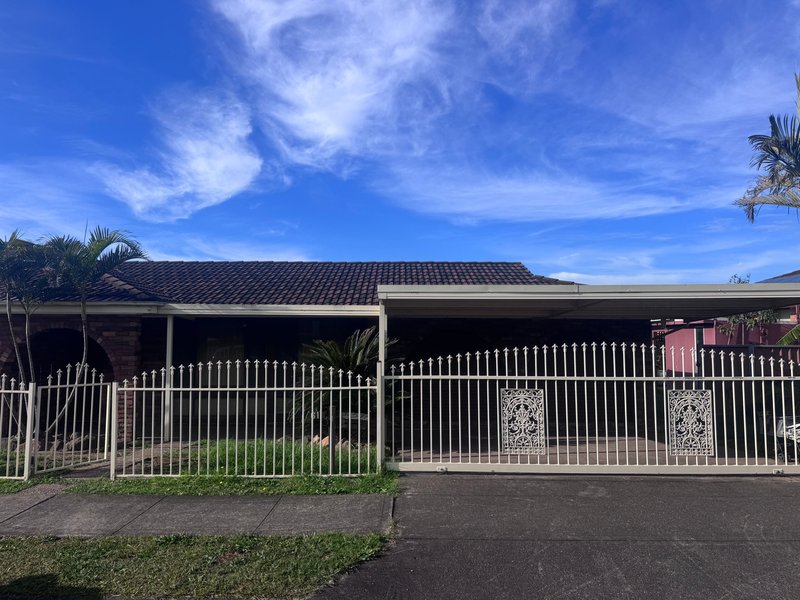 Photo - 7 Success Street, Greenfield Park NSW 2176 - Image 1