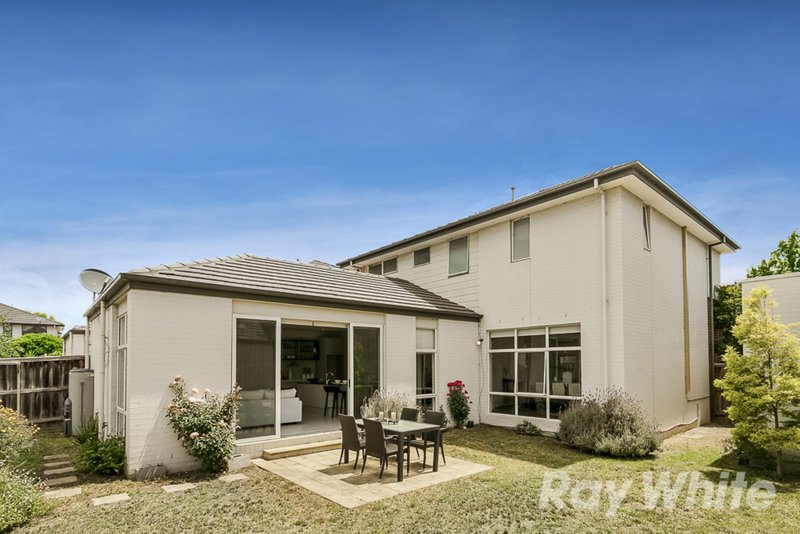 Photo - 7 Suffolk Grove, Mulgrave VIC 3170 - Image 10