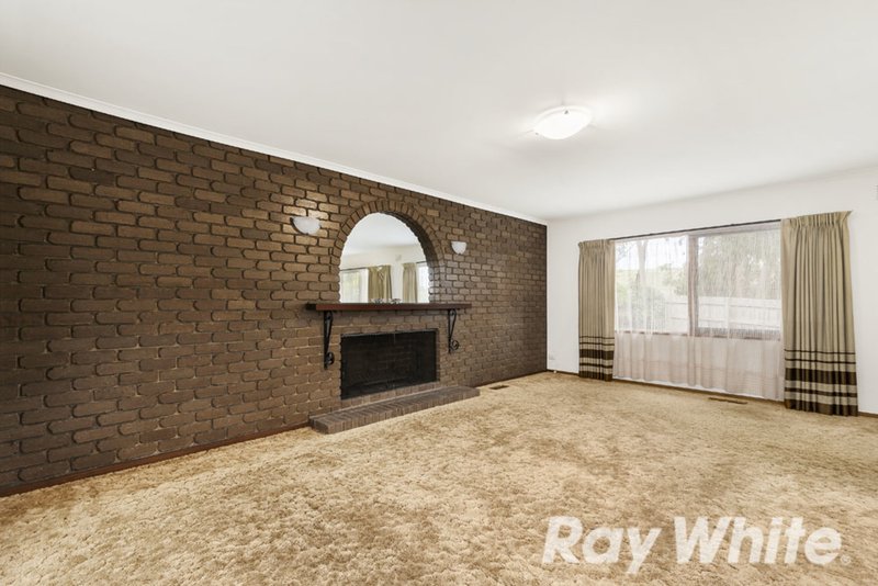 Photo - 7 Suffolk Street, Blackburn VIC 3130 - Image 3