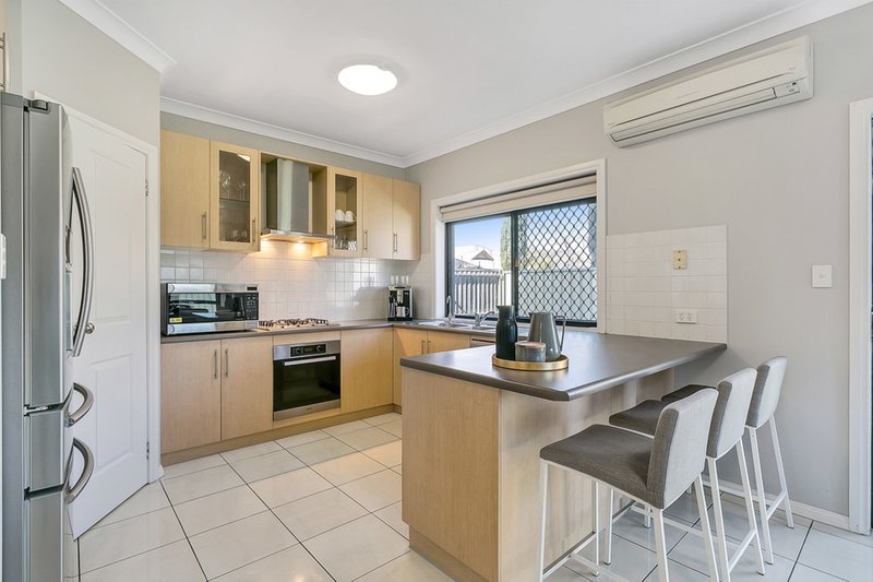 Photo - 7 Sugarloaf Lane, Mawson Lakes SA 5095 - Image 9