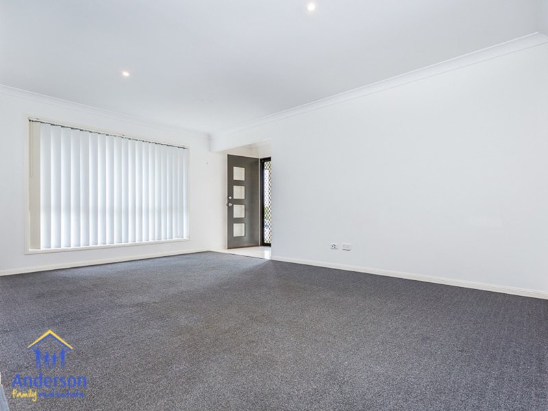 Photo - 7 Summerhill Drive, Morayfield QLD 4506 - Image 7