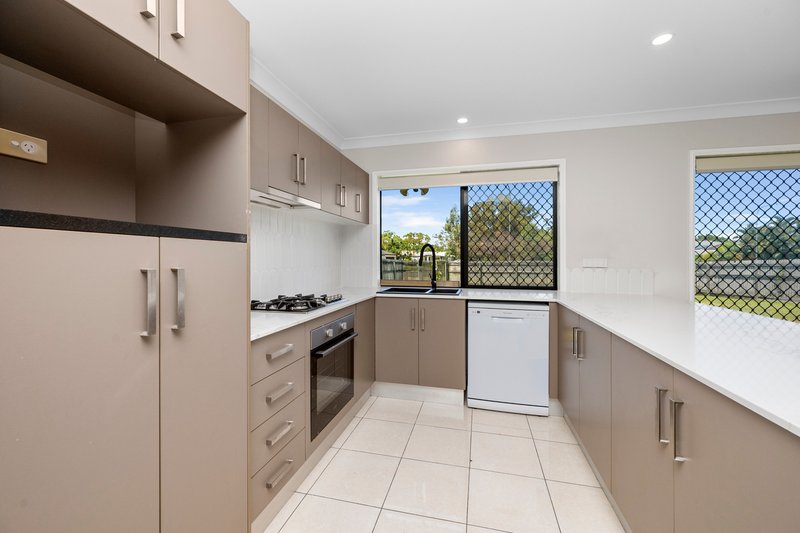 Photo - 7 Summerland Drive, Deeragun QLD 4818 - Image 2