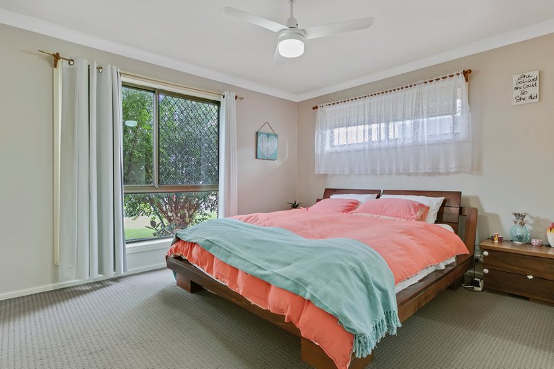 Photo - 7 Sunbird Chase, Parrearra QLD 4575 - Image 11