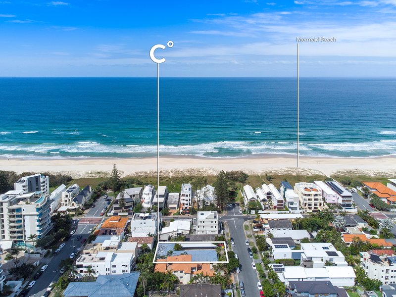 Photo - 7 Sunbrite Avenue, Mermaid Beach QLD 4218 - Image 4