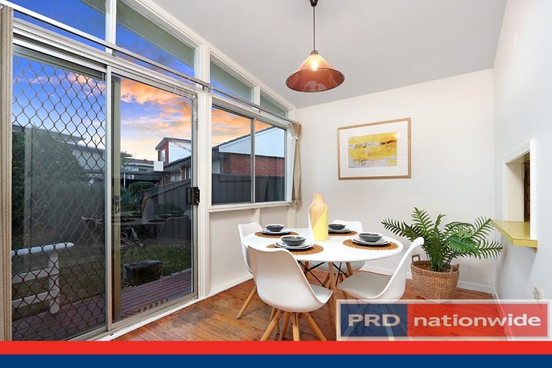 Photo - 7 Sunlea Avenue, Mortdale NSW 2223 - Image 4