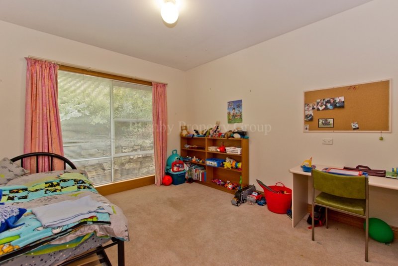 Photo - 7 Sunnyside Crescent, Trevallyn TAS 7250 - Image 25