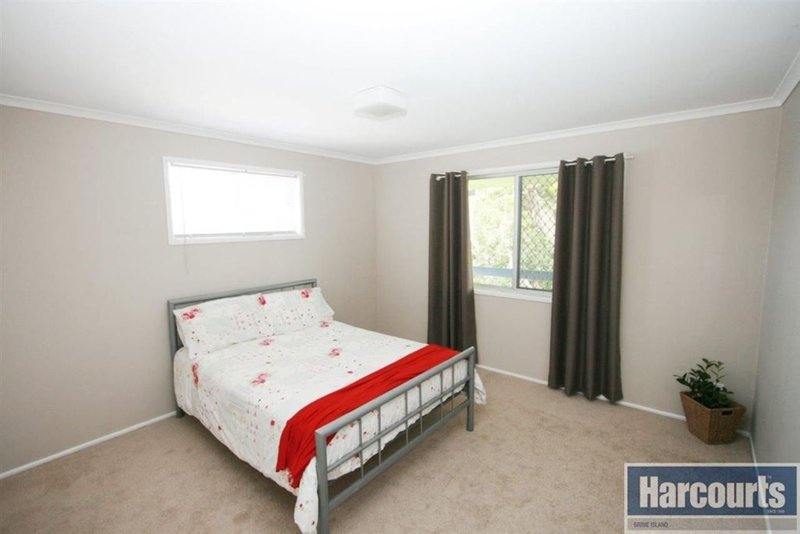 Photo - 7 Sunset Ave , Bongaree QLD 4507 - Image 6