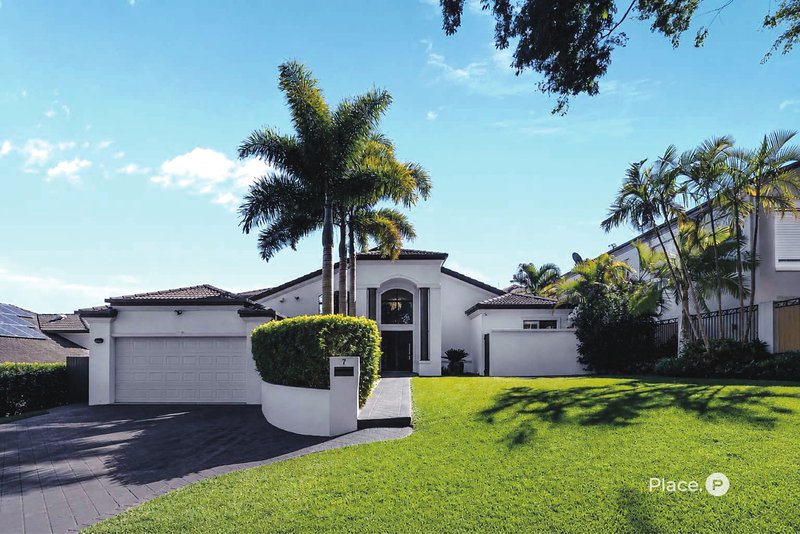 Photo - 7 Sunset Place, Carindale QLD 4152 - Image 1