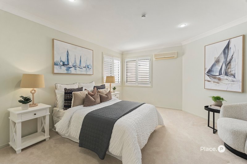 Photo - 7 Sunset Place, Carindale QLD 4152 - Image 12