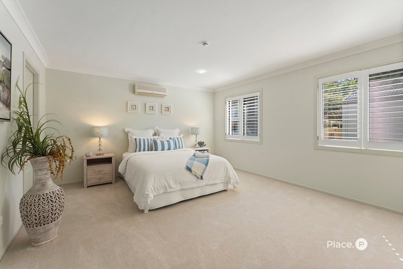 Photo - 7 Sunset Place, Carindale QLD 4152 - Image 13