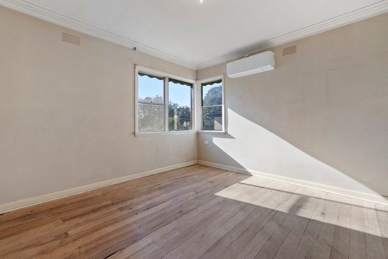 Photo - 7 Surrey Court, Bayswater VIC 3153 - Image 6