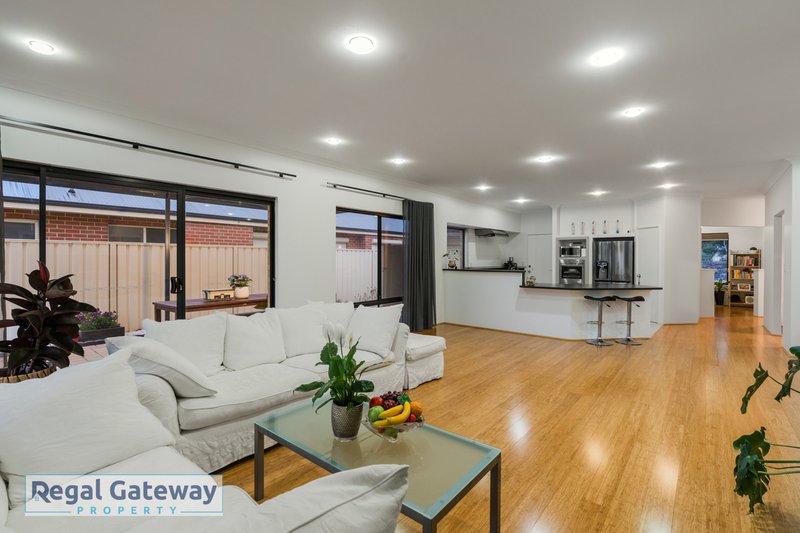 Photo - 7 Swallowtail Avenue, Success WA 6164 - Image 2