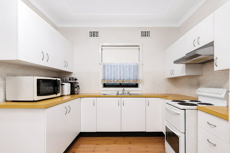 Photo - 7 Swan Street, Revesby NSW 2212 - Image 3