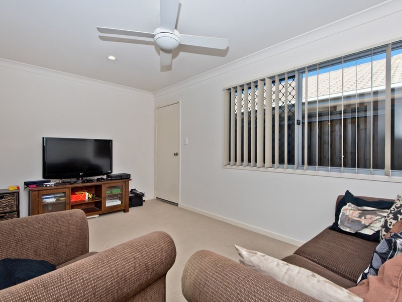 Photo - 7 Swanston Crescent, Narangba QLD 4504 - Image 6