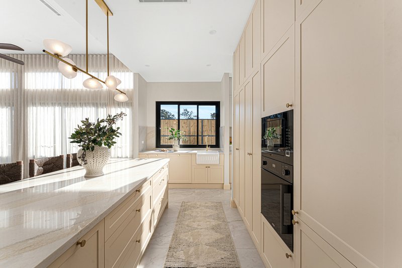 Photo - 7 Sweetenham Avenue, Box Hill NSW 2765 - Image 5