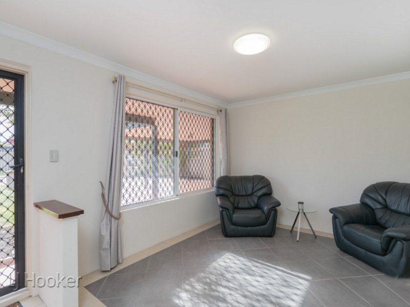 Photo - 7 Tabubil Gardens, Ballajura WA 6066 - Image 2