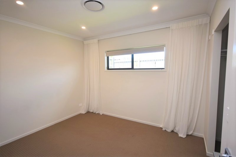 Photo - 7 Tadorna Street, Narangba QLD 4504 - Image 11