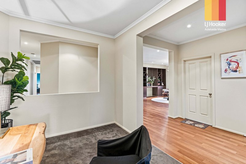 Photo - 7 Tahlia Court, Parafield Gardens SA 5107 - Image 8