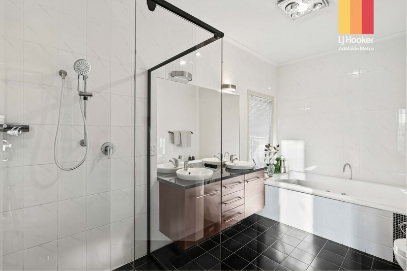 Photo - 7 Tahlia Court, Parafield Gardens SA 5107 - Image 17