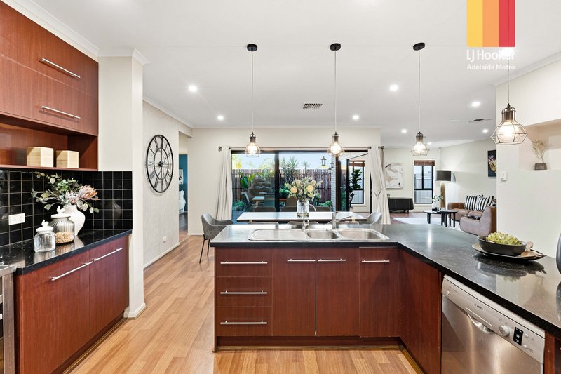 Photo - 7 Tahlia Court, Parafield Gardens SA 5107 - Image 19