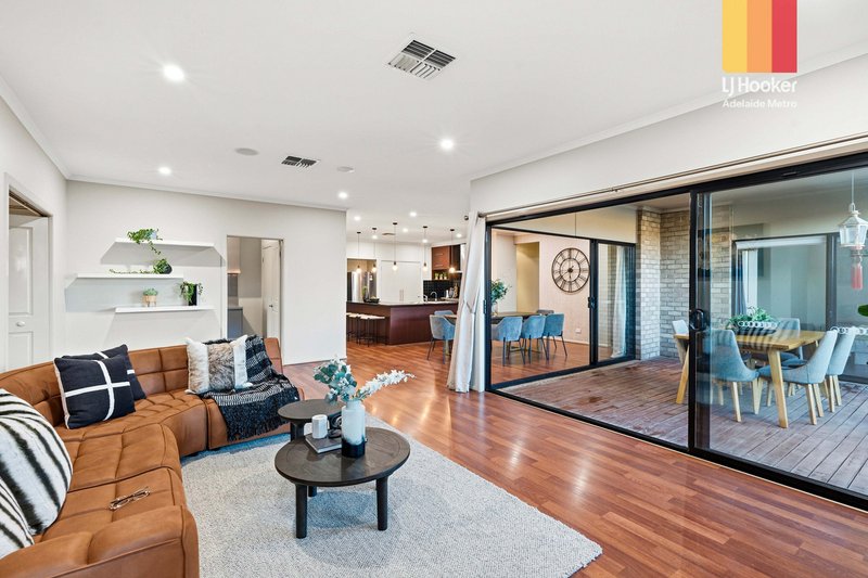 Photo - 7 Tahlia Court, Parafield Gardens SA 5107 - Image 24