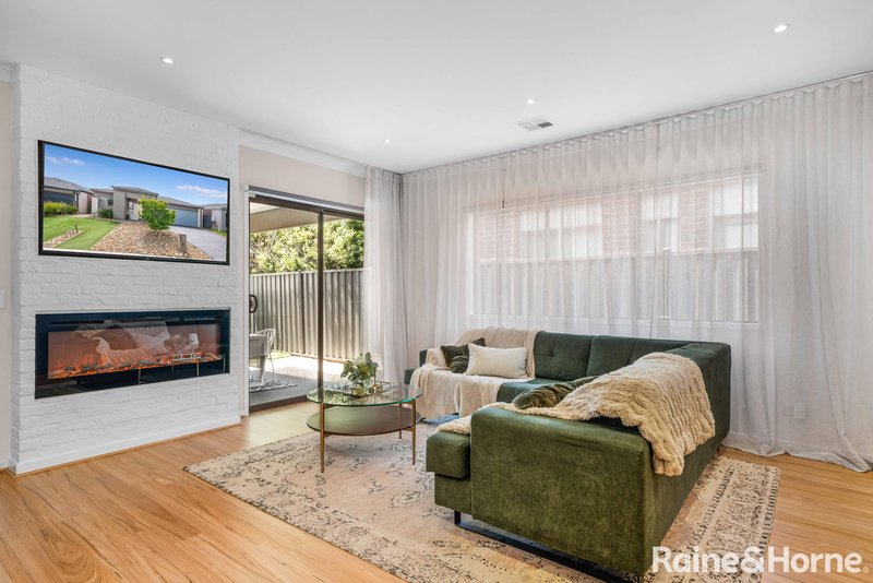 Photo - 7 Talisker Street, Tarneit VIC 3029 - Image 4