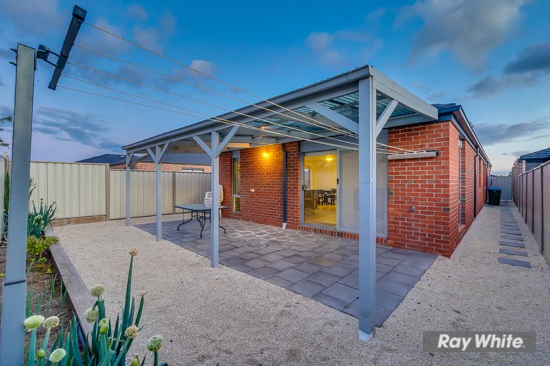 Photo - 7 Tallgrass Avenue, Truganina VIC 3029 - Image 12