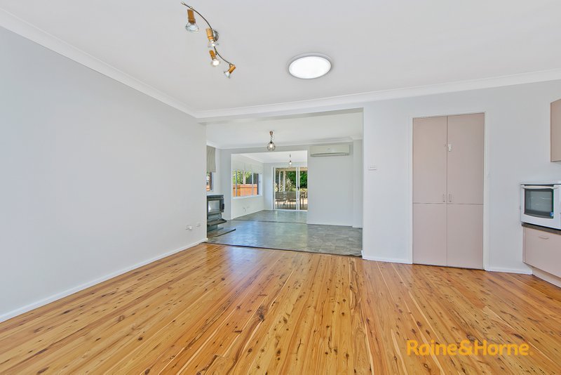 Photo - 7 Tallwood Drive, North Rocks NSW 2151 - Image 3