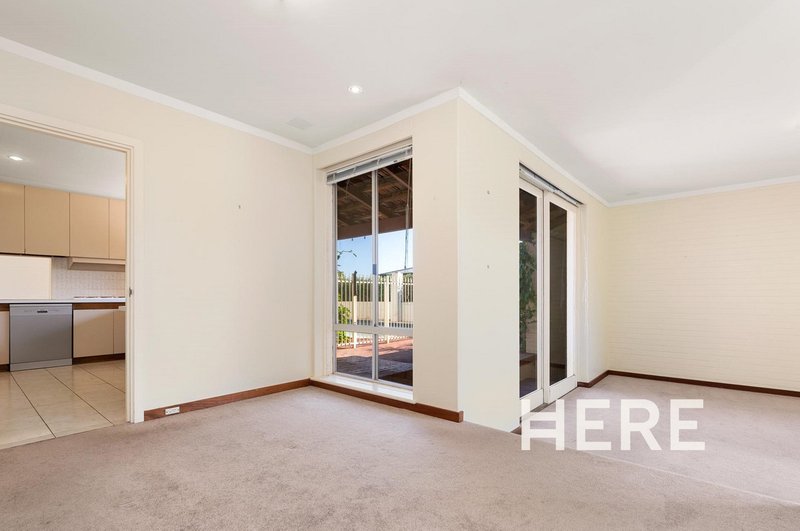 Photo - 7 Tamala Road, City Beach WA 6015 - Image 6