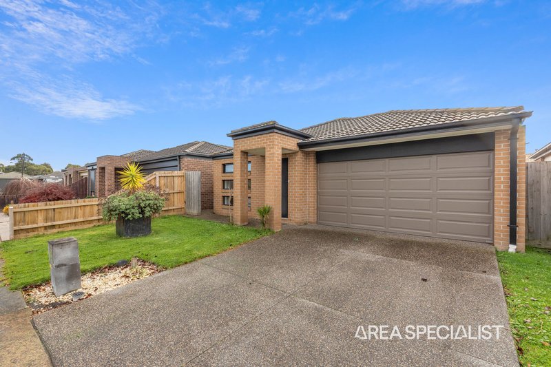 Photo - 7 Tamar Street, Pakenham VIC 3810 - Image 3