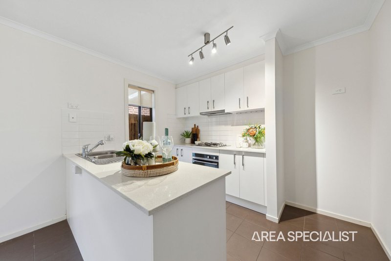 Photo - 7 Tamar Street, Pakenham VIC 3810 - Image 12