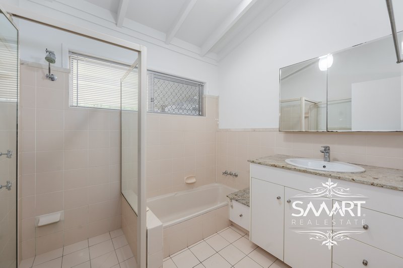 Photo - 7 Tambourah Drive, Benowa QLD 4217 - Image 15