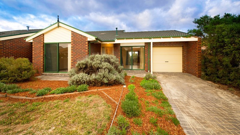 Photo - 7 Tana Place, Ngunnawal ACT 2913 - Image 1