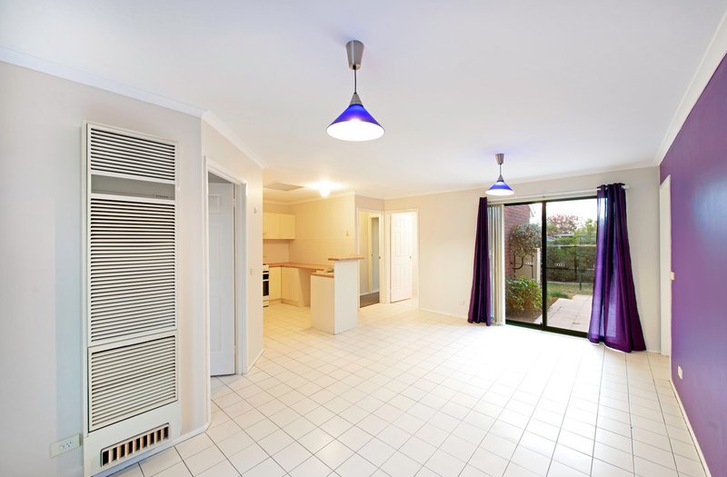 Photo - 7 Tana Place, Ngunnawal ACT 2913 - Image 5